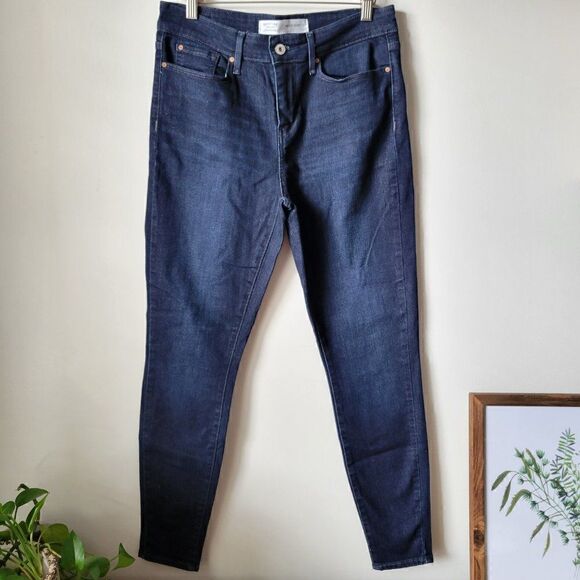 EUC SIGNATURE LEVI STRAUSS MID RISE SKINNY JEANS SIZE 6/ 28 30L - Picture 1 of 16